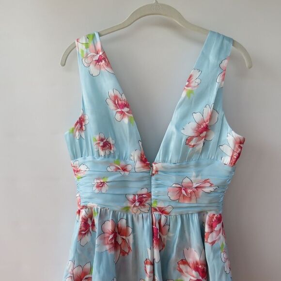 Majorelle Dress Womens Small Dora Blue Floral Surplice Neckline Lightweight - Picture 10 of 13